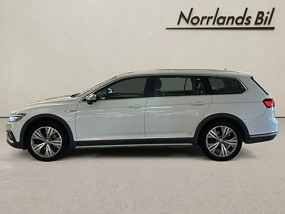 Volkswagen Passat 2020 photo 2