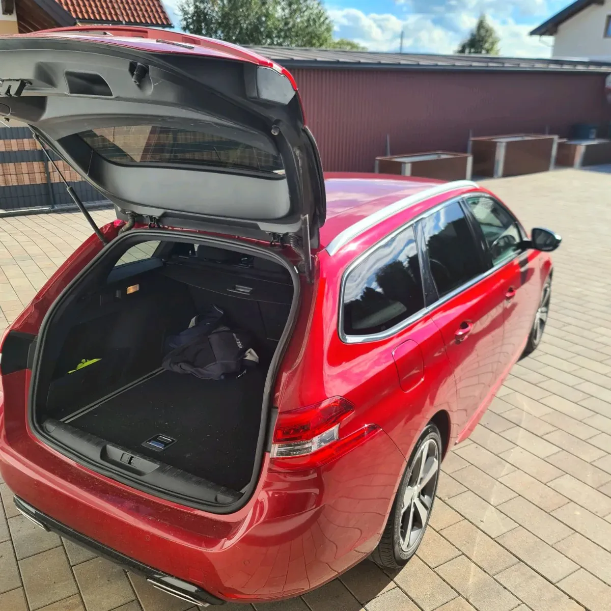 Peugeot 308 2019 photo 3