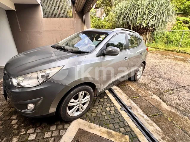 Hyundai Tucson 2012 photo 2