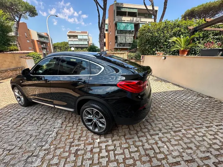 BMW X4 2017 photo 2