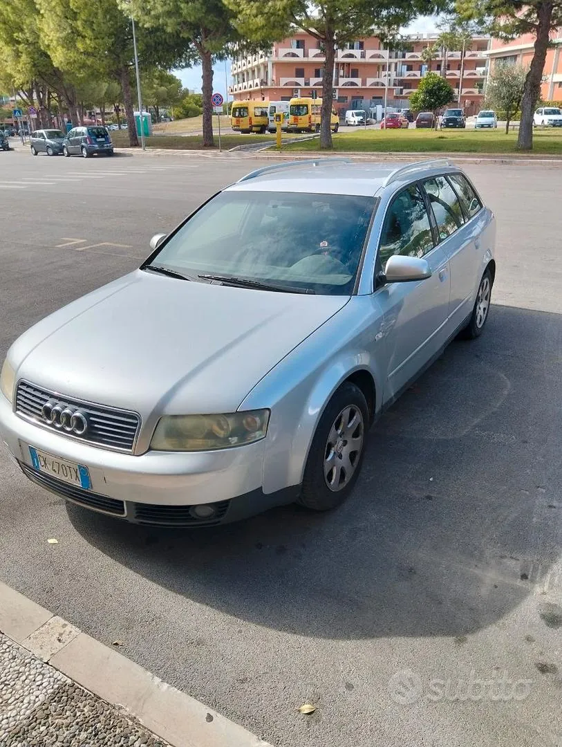 Audi A4 2004 photo 4