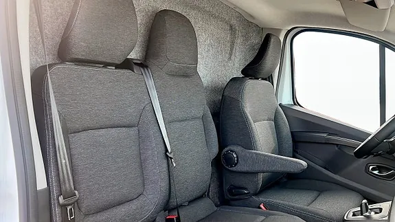 Renault Trafic 2027 photo 5