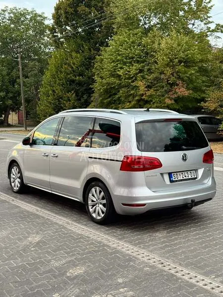 Volkswagen Sharan 2011 photo 3
