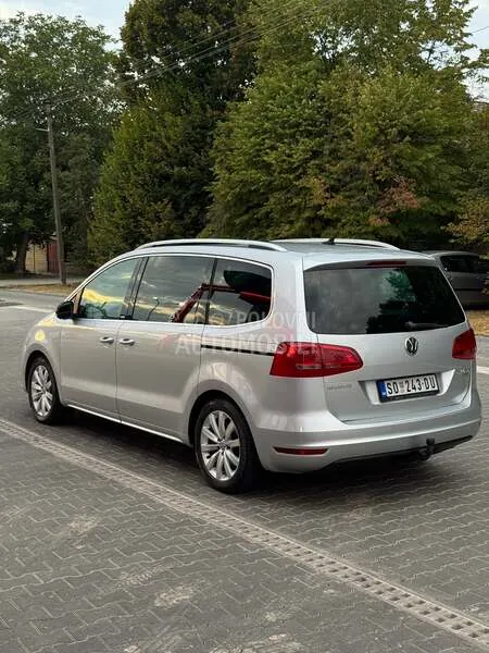 Volkswagen Sharan 2011 photo 4