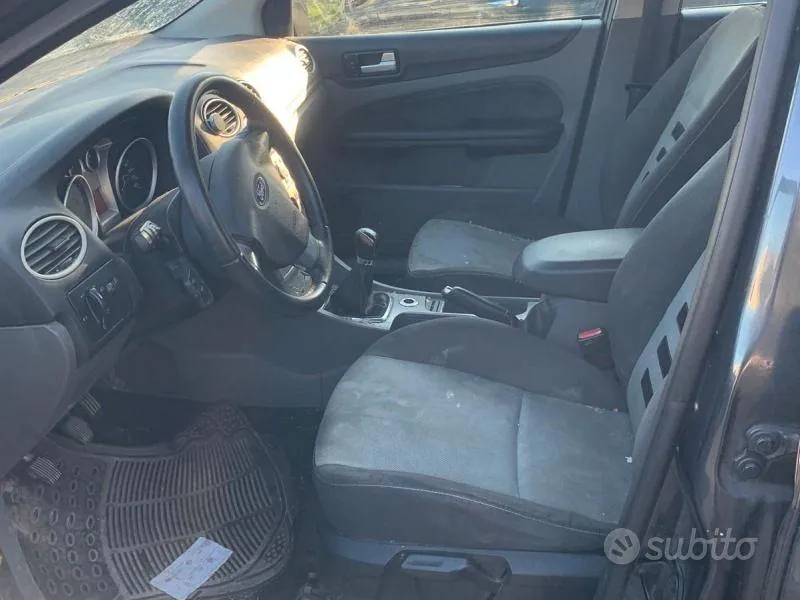 Ford Focus 2009 photo 3