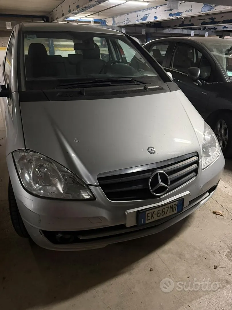Mercedes-Benz A160 2011 photo 4