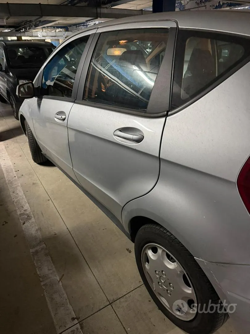Mercedes-Benz A160 2011 photo 5