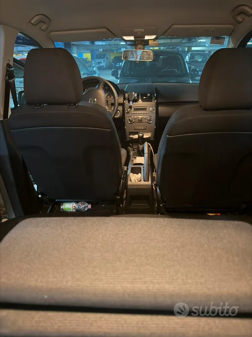 Mercedes-Benz A160 2011 photo 2