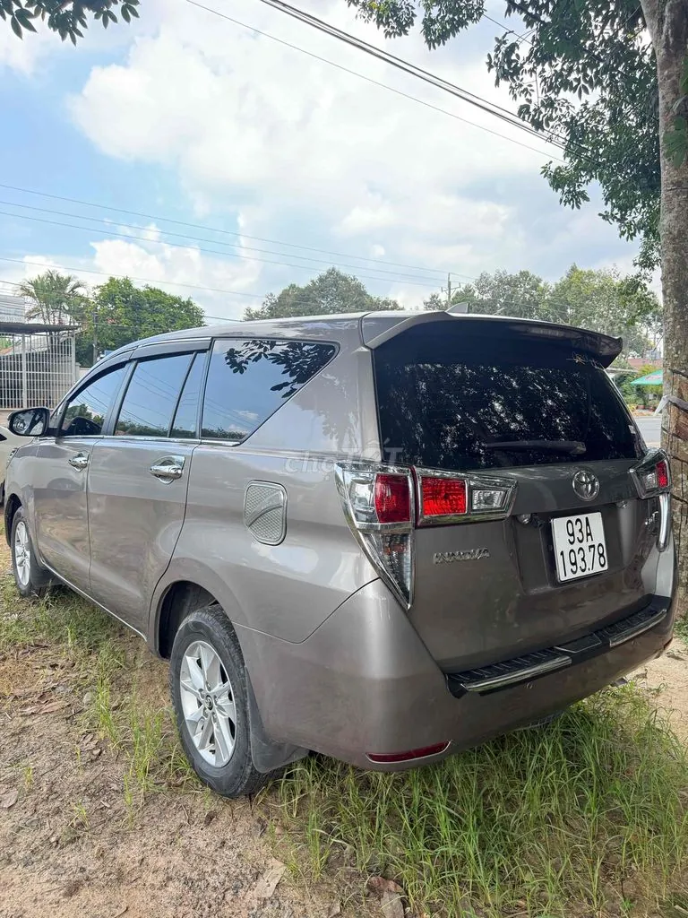 Toyota Innova 2018 photo 3