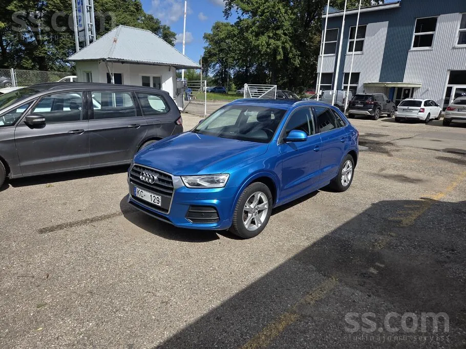 Audi Q3 2015 photo 2