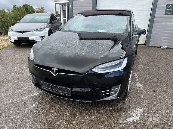 Tesla Model X 2019 photo 2