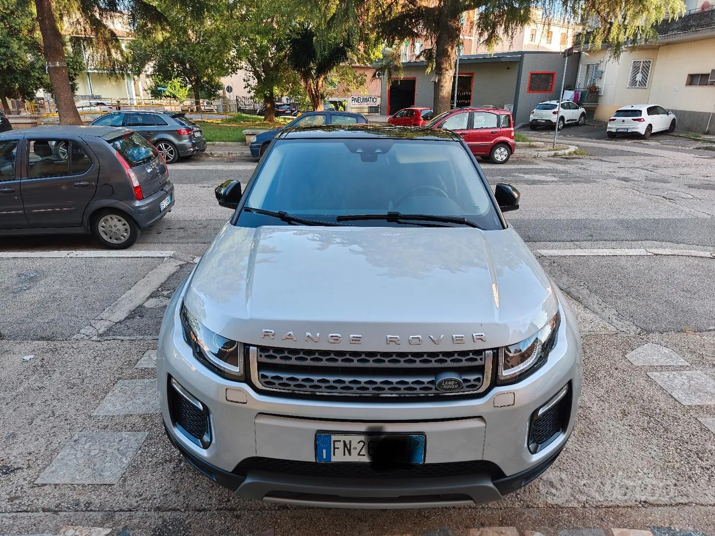Land Rover Evoque 2018 photo 3