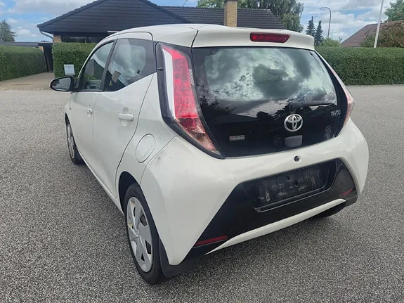 Toyota Aygo 2016 photo 3