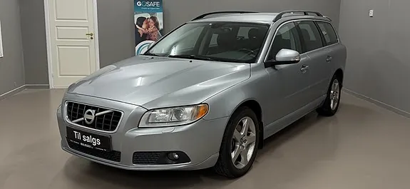 Volvo V70 2010 photo 2