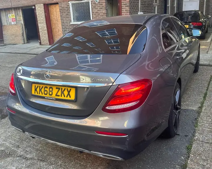 Mercedes-Benz E-Class 2019 photo 5
