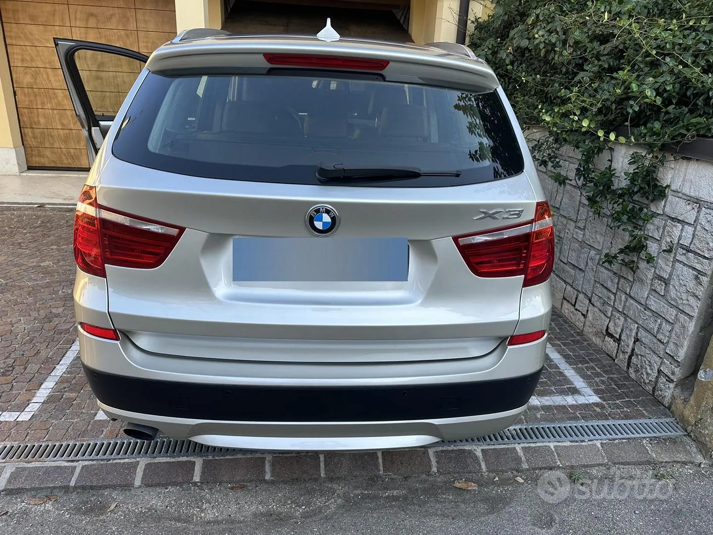 BMW X3 2013 photo 2