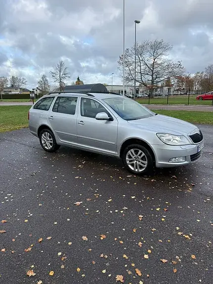 Skoda Octavia 2012 photo 3