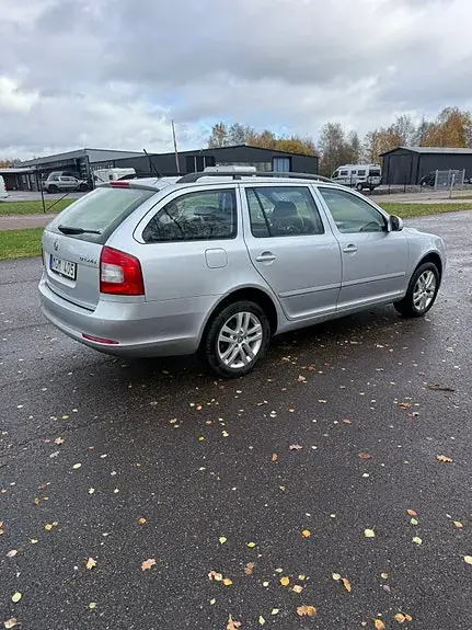 Skoda Octavia 2012 photo 5