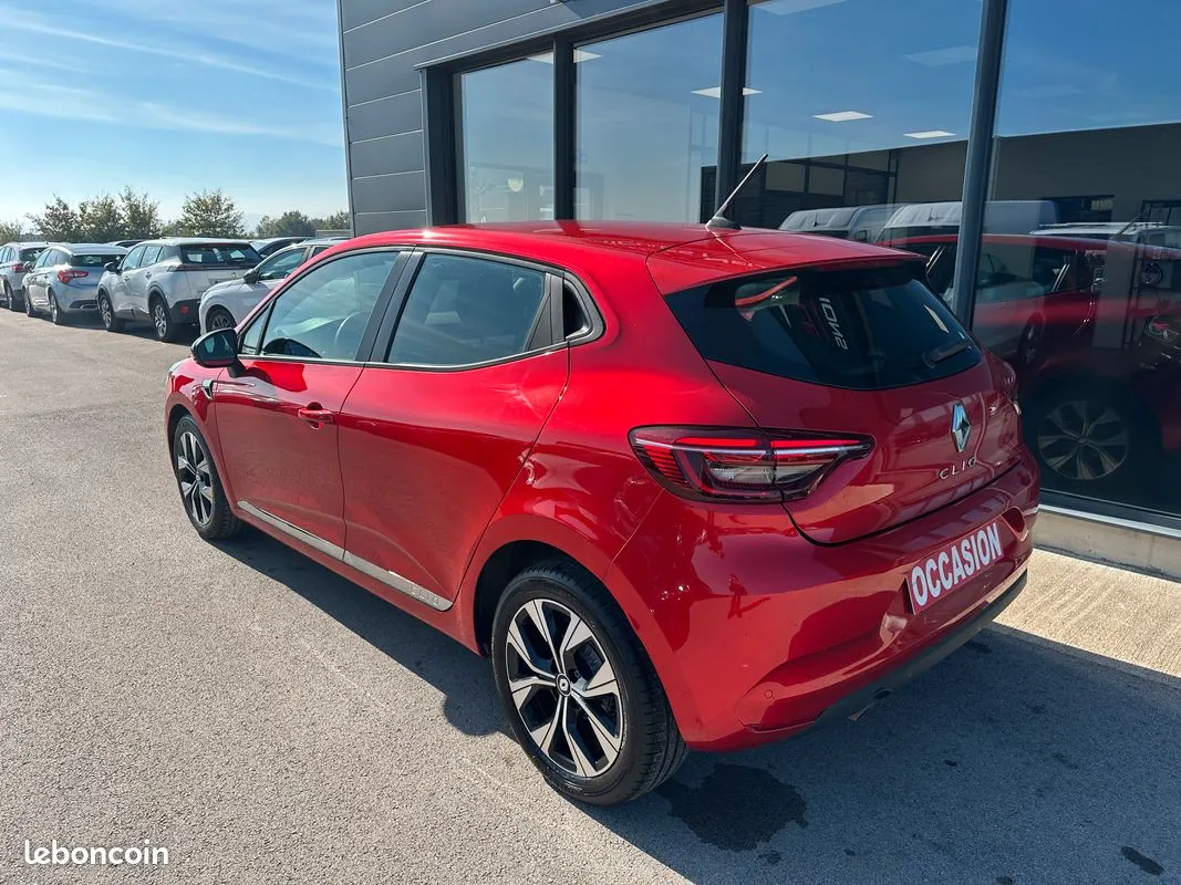 Renault Clio 2021 photo 2