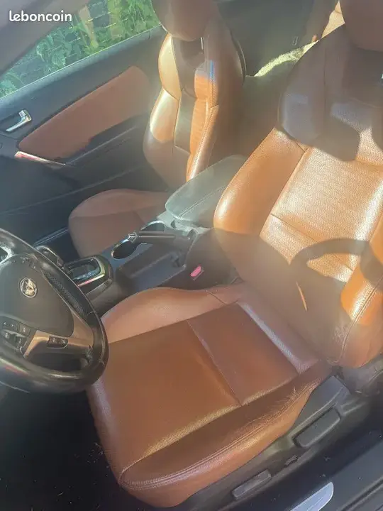 Hyundai Genesis 2012 photo 3