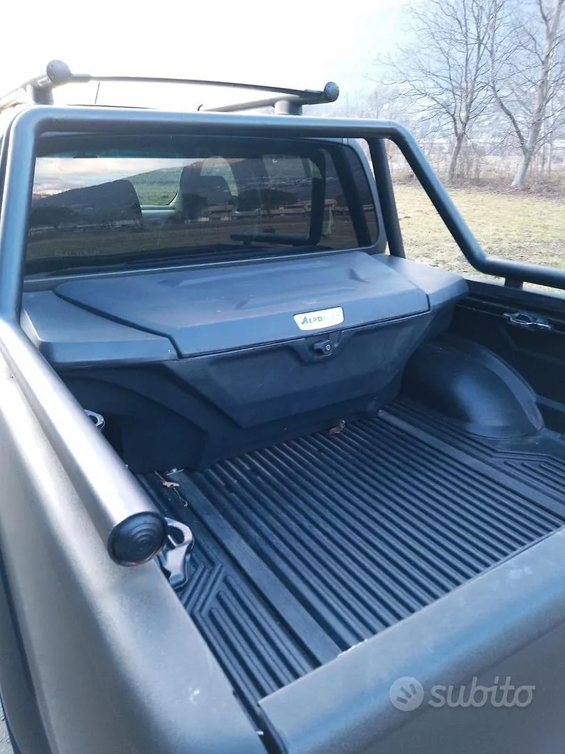 Nissan Navara 2007 photo 4