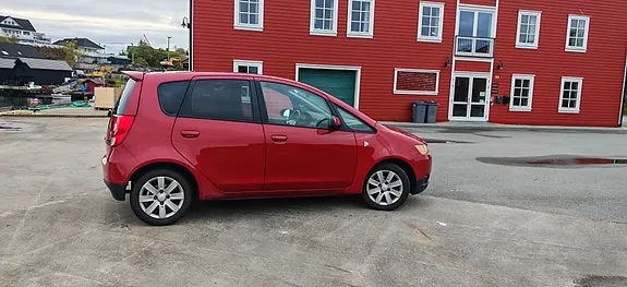 Mitsubishi Colt 2010 photo 5