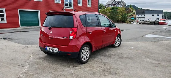 Mitsubishi Colt 2010 photo 4