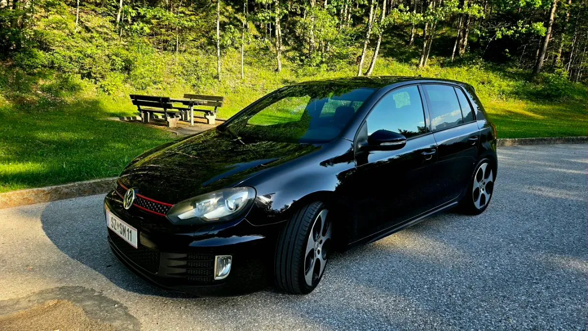 Volkswagen Golf 2009 photo 3