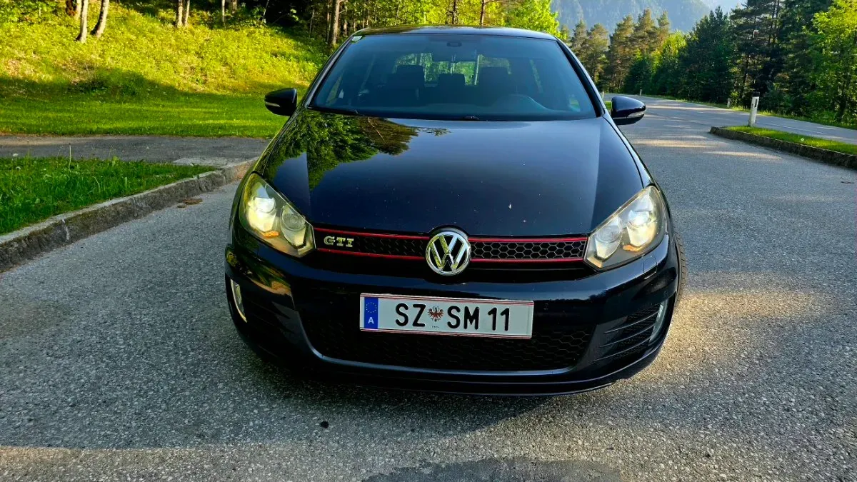 Volkswagen Golf 2009 photo 2