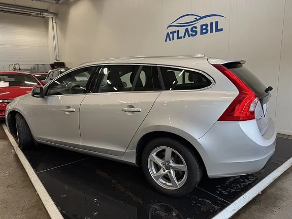 Volvo V60 2012 photo 3