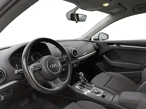 Audi E-Tron 2016 photo 4
