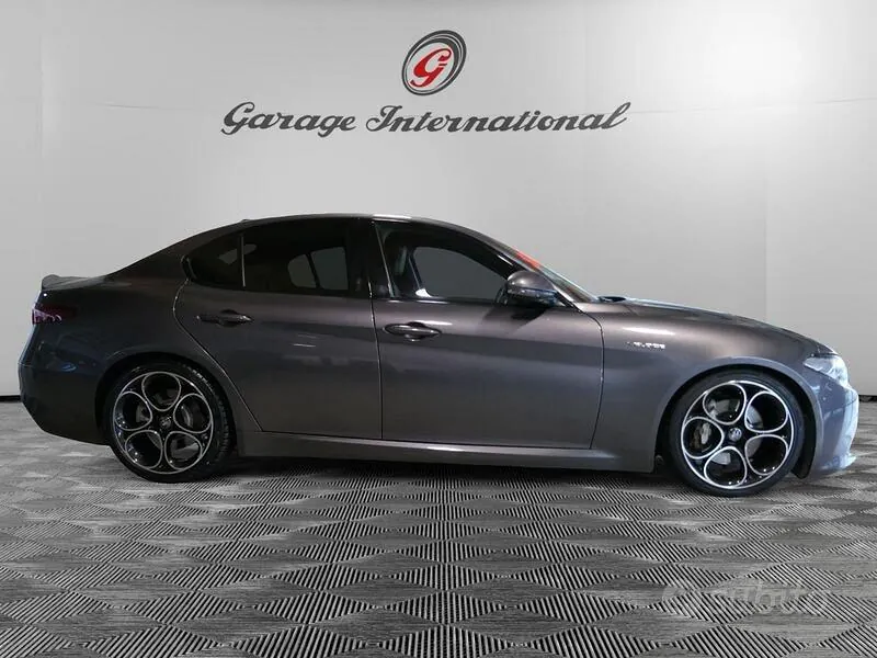 Alfa Romeo Giulia 2020 photo 3