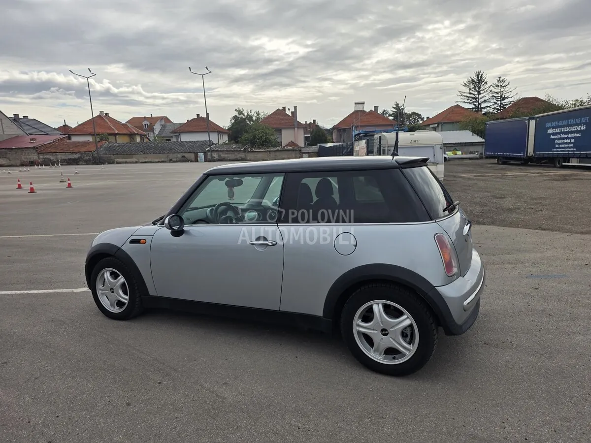 Mini Cooper 2004 photo 2