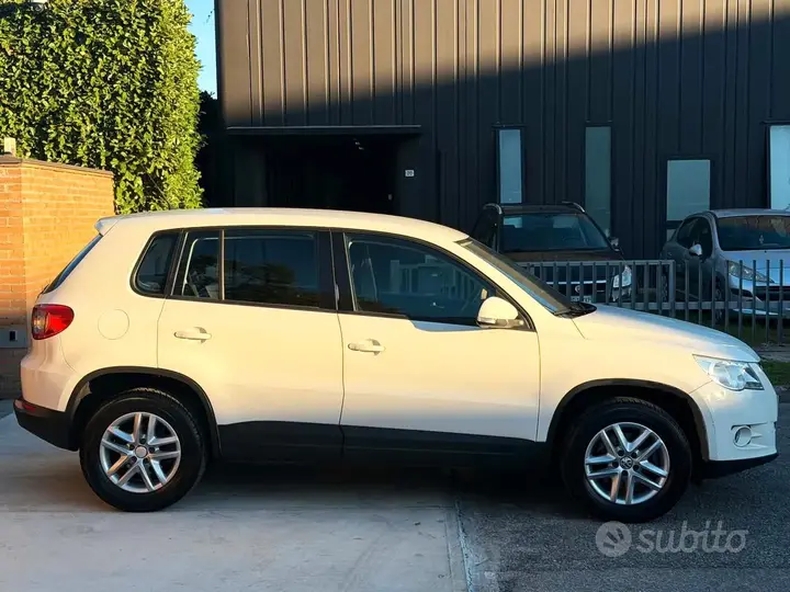 Volkswagen Tiguan 2008 photo 4