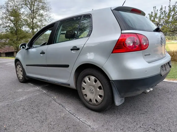 Volkswagen Golf 2008 photo 2