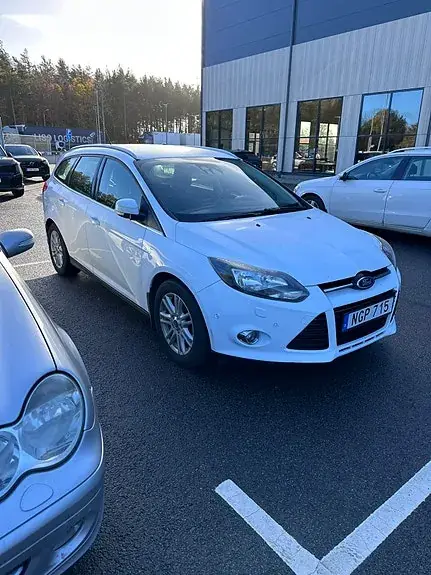 Ford Focus 2013 photo 2