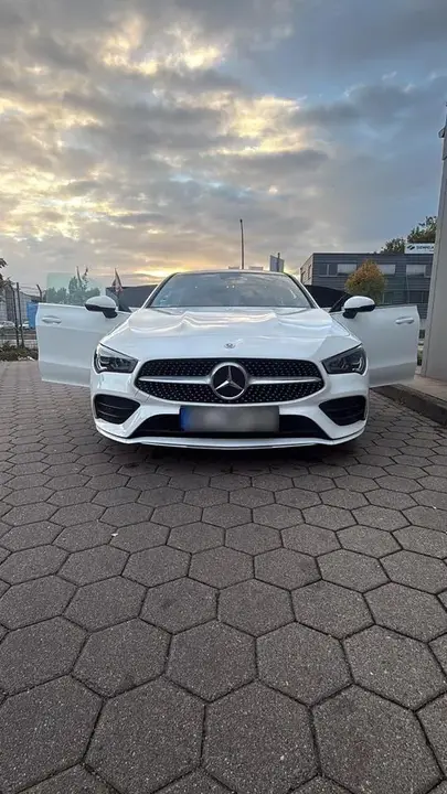 Mercedes-Benz Cla 200 Amg-Line