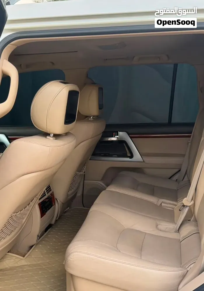Toyota Land Cruiser 2013 photo 4