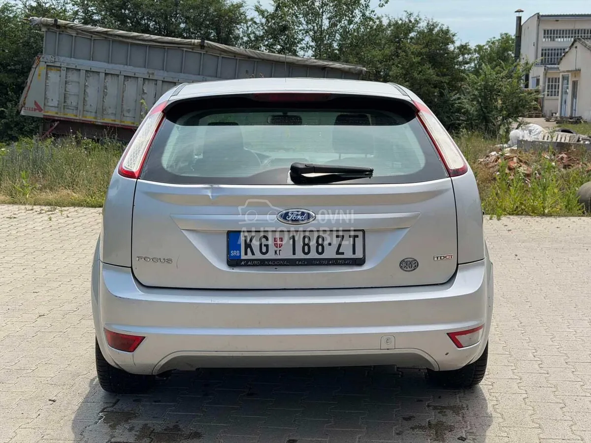 Ford Focus 2010 photo 5