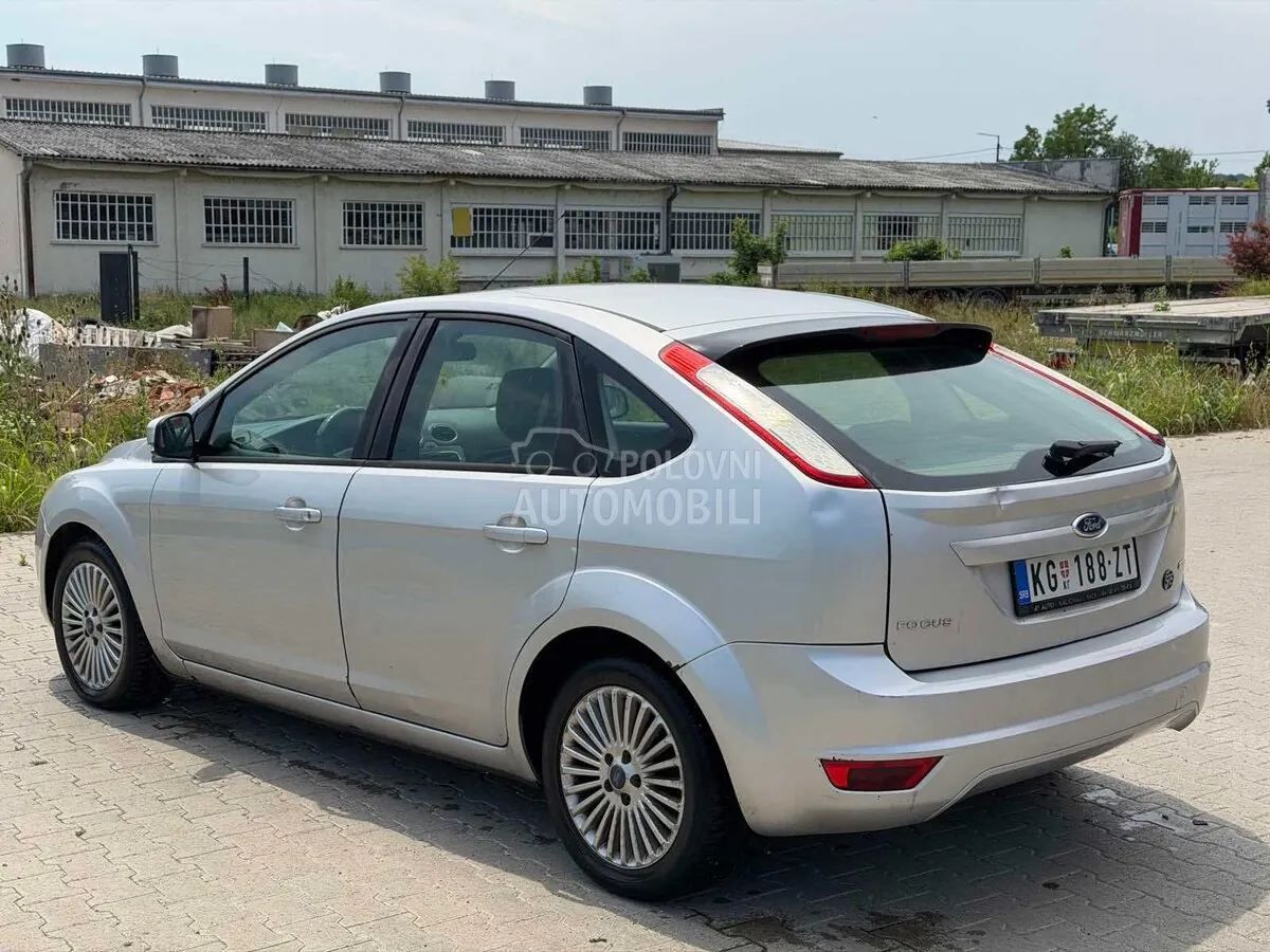 Ford Focus 2010 photo 4