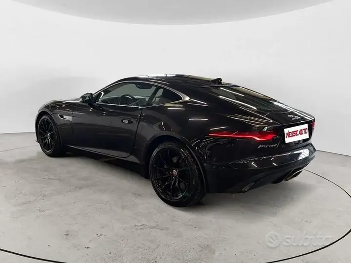 Jaguar F-Type 2020 photo 3