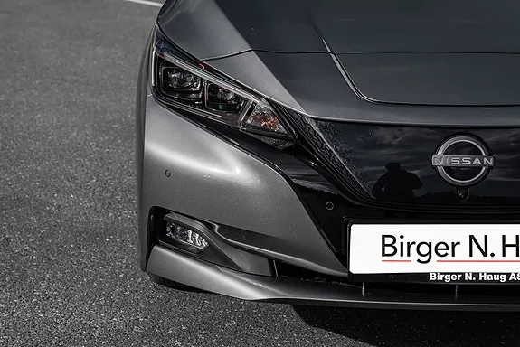 Nissan Leaf 2023 photo 2
