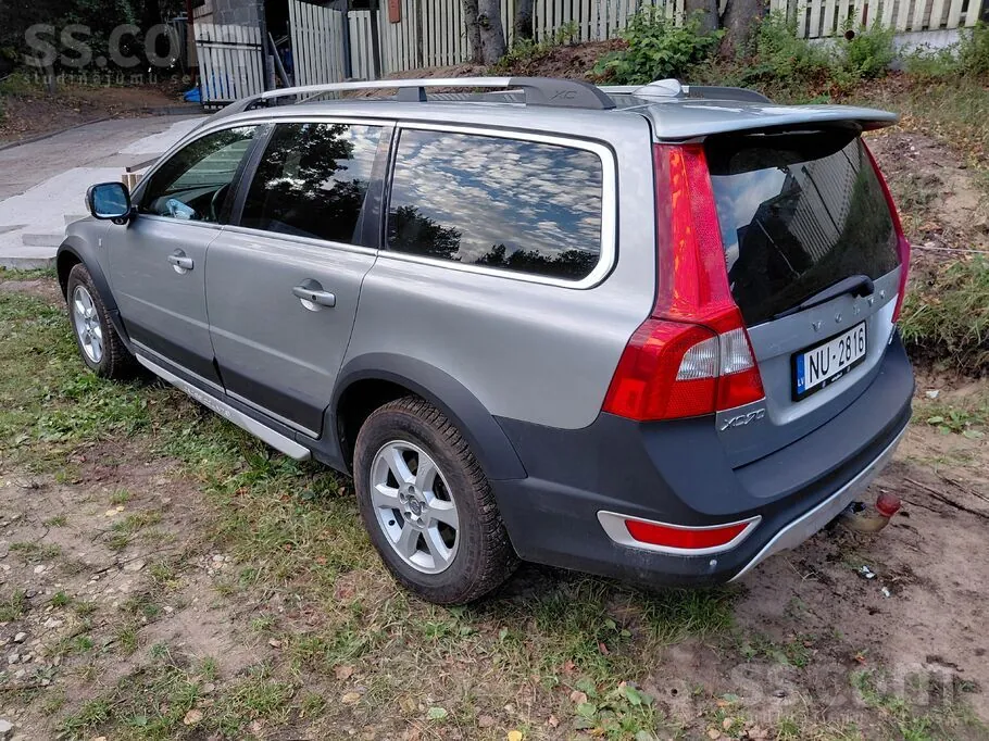 Volvo Xc70 2011 photo 2