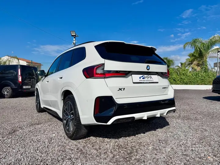 BMW X1 2022 photo 4
