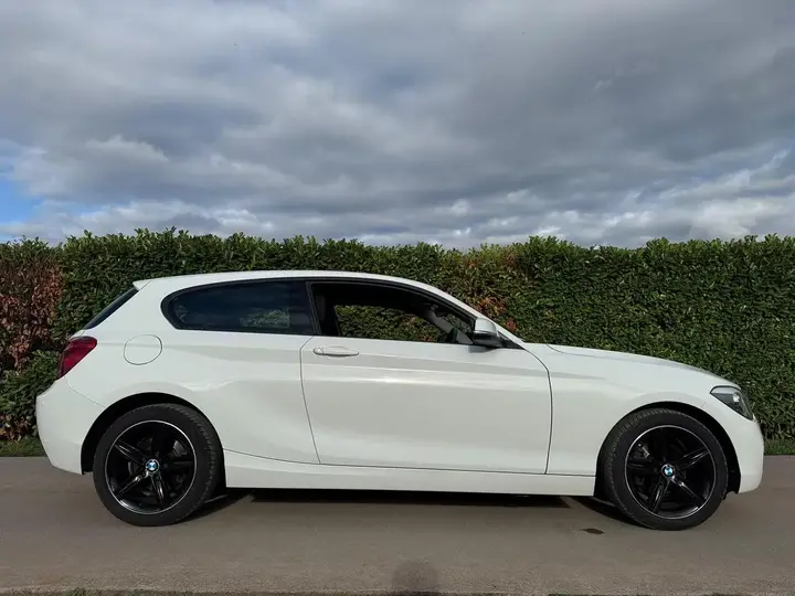 BMW 1 Series 2014 photo 2
