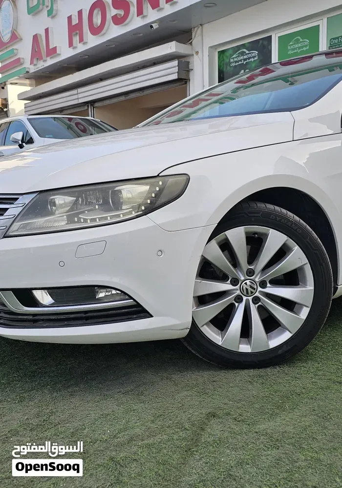 Volkswagen Passat 2013 photo 2