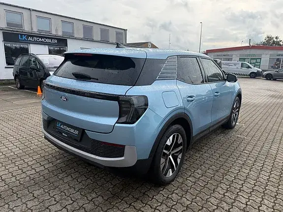 Ford Explorer 2025 photo 5