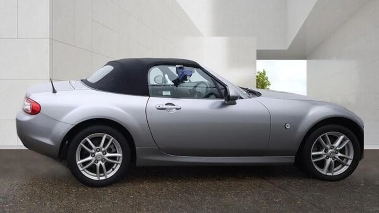 Mazda Mx-5 2010 photo 5
