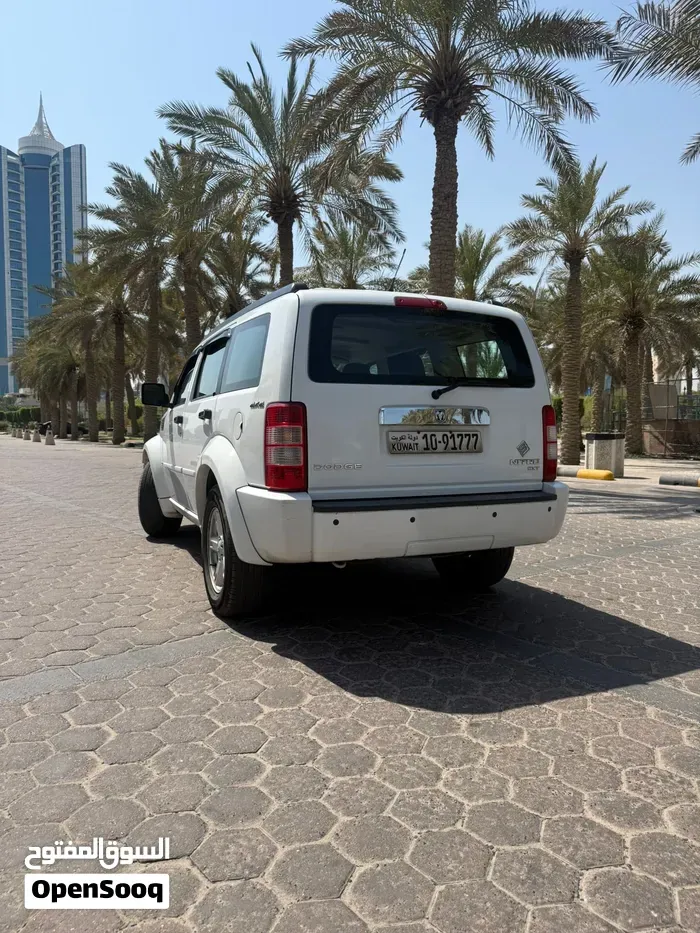 Dodge Nitro 2011 photo 4
