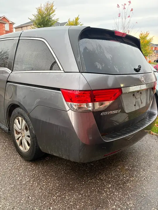 Honda Odyssey 2014 photo 2